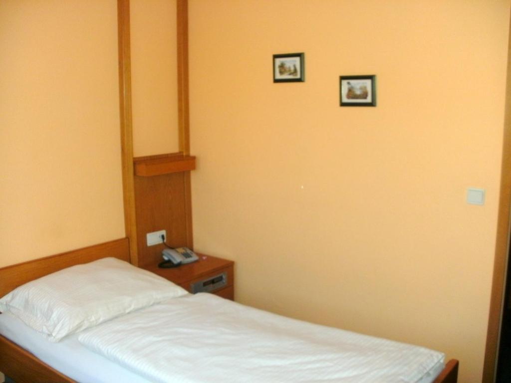 Gasthof Landhotel Grüner Baum Cadolzburg Zimmer foto