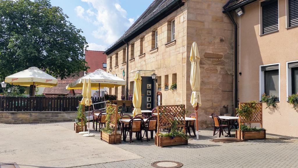 Gasthof Landhotel Grüner Baum Cadolzburg Exterior foto